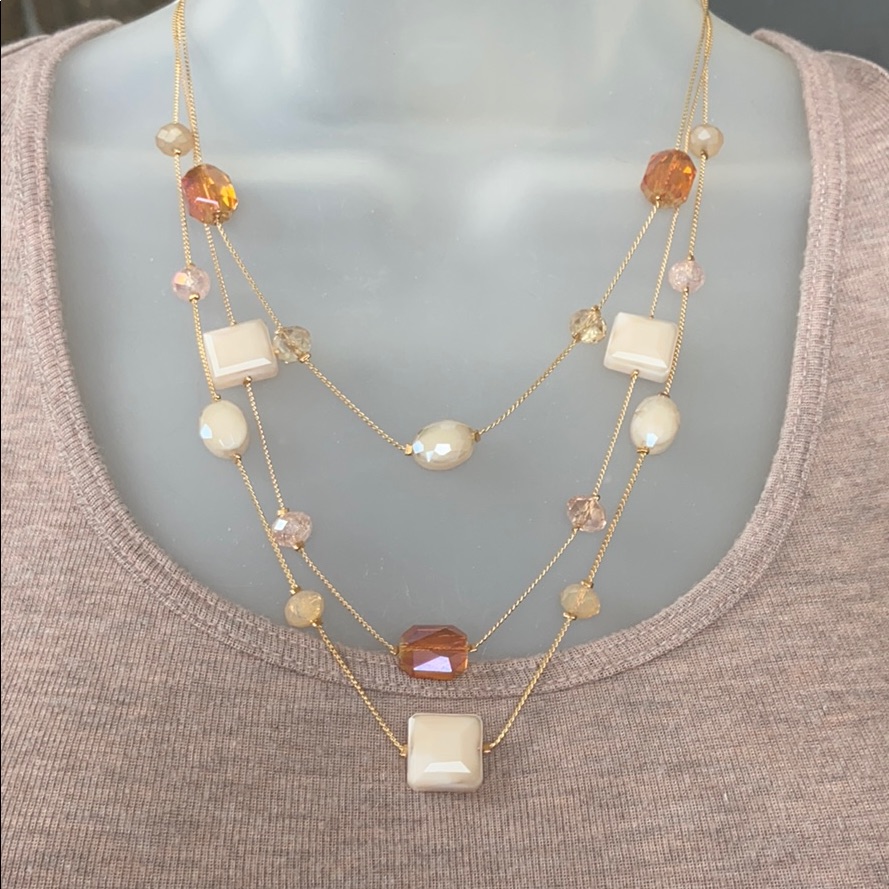 Brandnew!! Van Heusen Necklace